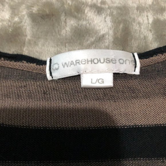 Size L Warehouse One Ruffled sleeveless top. - Picture 7 of 8